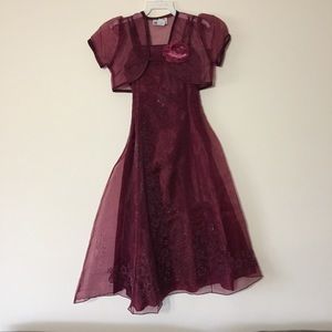 🌻 New Kids’ Dress in Maroon